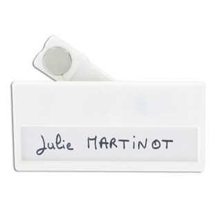 BADGE AVEC ZONE NOMINATIVE ET AIMANT - PS